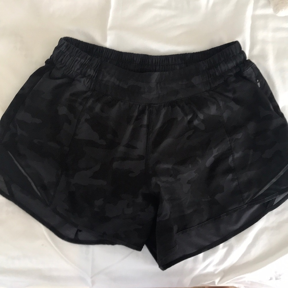 Lululemon Hotty Hot Short II Long 4”
